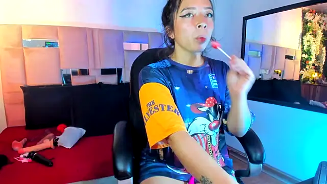 natacha  black  online show from 02-20-25, 03:08