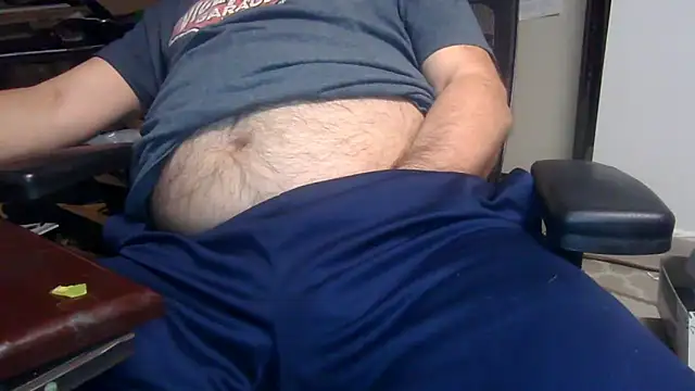 Snapshot of thickdaddy59 chatting on 12-29-24, 04:59 thickdaddy59 online show from 12-29-24, 04:59