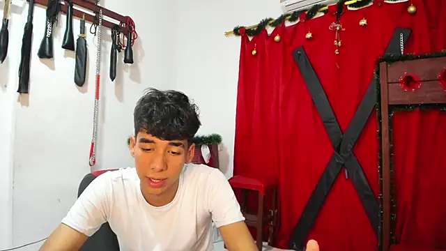 Harry LatinBoy online show from 12-20-24, 01:36