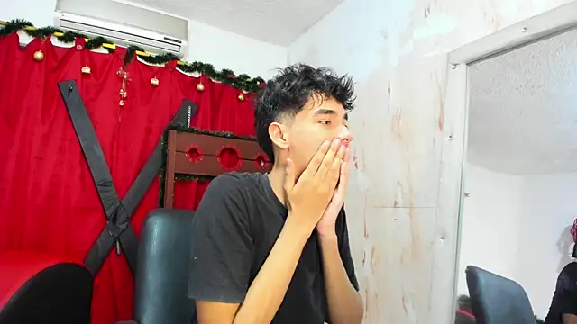 Harry LatinBoy online show from 12-19-24, 07:29