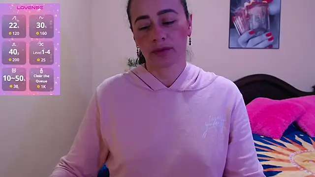 sara florez1 online show from 10-08-25, 11:01