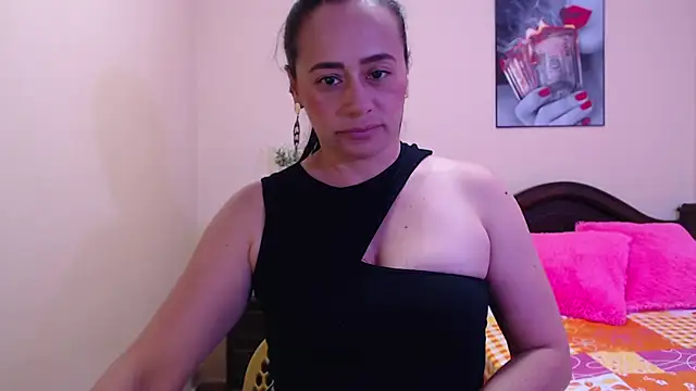 sara florez1 online show from 10-06-25, 11:22