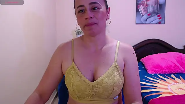 sara florez1 online show from 10-13-25, 12:40