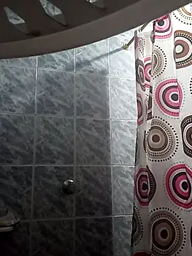 Naomy veracruz  online show from 12-17-25, 09:58