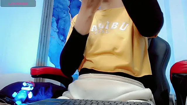 Alessa mullen online show from 11-06-25, 02:48