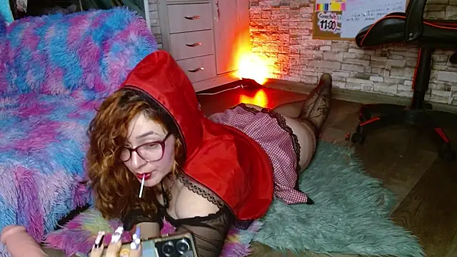 Snapshot of Meg4n_420 chatting on 10-16-25, 04:32 Meg4n 420 online show from 10-16-25, 04:32