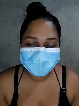 Snapshot of Masha_123 chatting on 01-08-25, 04:44 Masha 123 online show from 01-08-25, 04:44