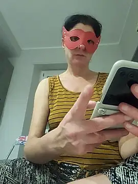 Vagabondainnamorata online show from 12-15-25, 07:20