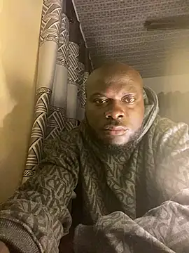 Snapshot of Suckmehar chatting on 01-29-25, 07:43 Suckmehar online show from 01-29-25, 07:43