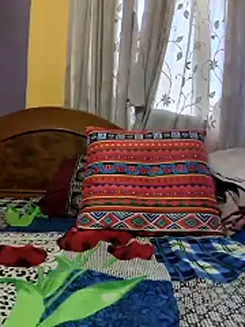 Snapshot of surabhi09 chatting on 06-18-26, 12:43 surabhi09 online show from 06-18-26, 12:43