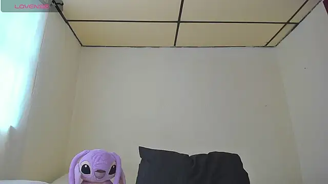 Snapshot of Hannah_Baileyy chatting on 03-07-25, 07:27 Hannah Baileyy online show from 03-07-25, 07:27