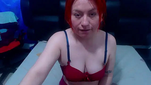 Snapshot of XxMiaSexxyHotxX chatting on 09-29-25, 02:44 XxMiaSexxyHotxX online show from 09-29-25, 02:44
