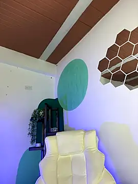 LollaByer online show from 09-28-25, 08:16