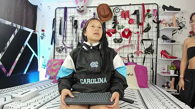 thedream girls online show from 06-01-26, 01:00