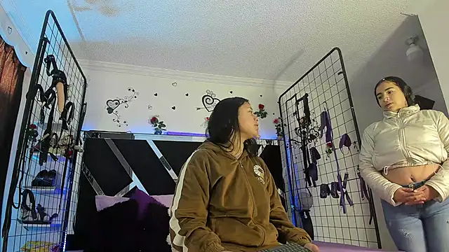 thedream girls online show from 11-13-25, 12:09