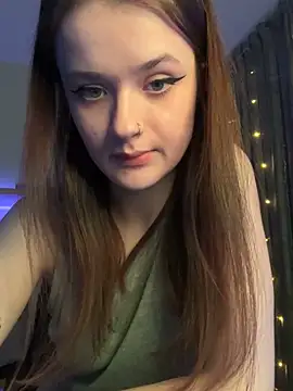 Snapshot of goddes_mileena chatting on 12-17-24, 12:01 goddes mileena online show from 12-17-24, 12:01