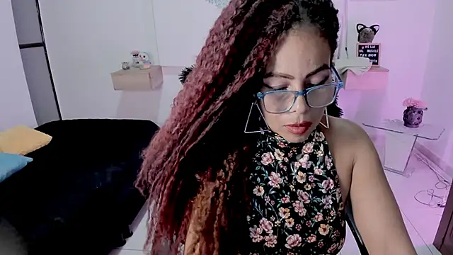 Snapshot of Rachell_28 chatting on 12-18-24, 09:18 Rachell 28 online show from 12-18-24, 09:18