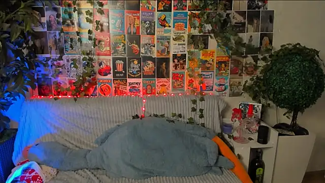 Kleo Godde online show from 09-12-25, 09:47