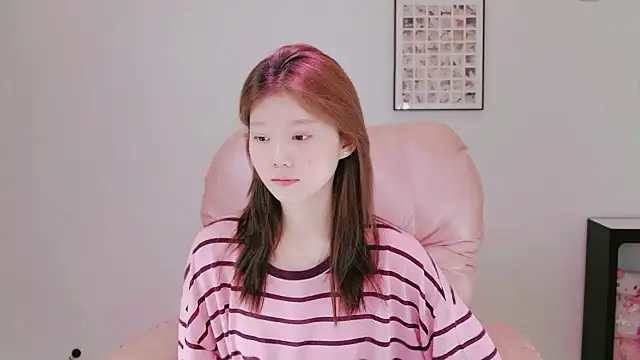 yangyang-1115 online show from 07-02-26, 03:34