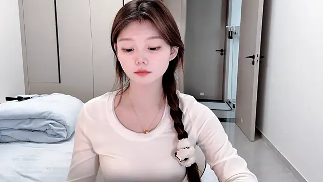 yangyang-1115 online show from 11-05-25, 04:26