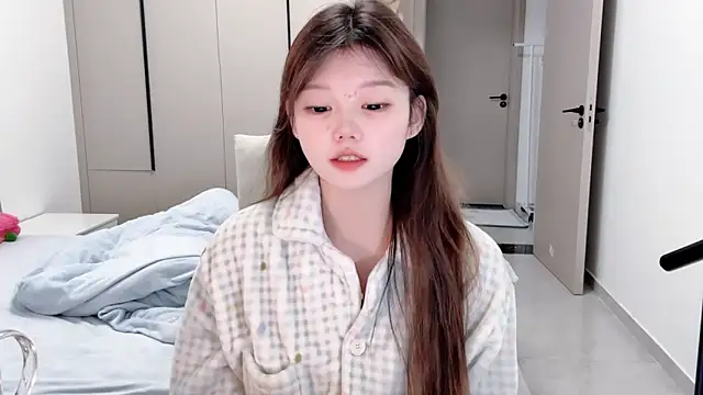 yangyang-1115 online show from 10-30-25, 05:50