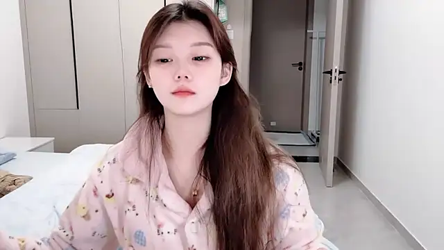 yangyang-1115 online show from 10-19-25, 05:10