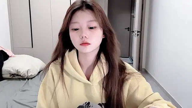 yangyang-1115 online show from 10-18-25, 04:36