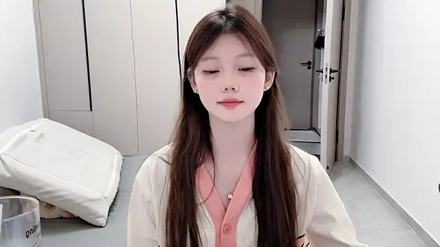 yangyang-1115 online show from 09-24-25, 04:24