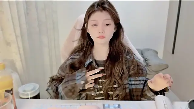 yangyang-1115 online show from 11-15-25, 05:00