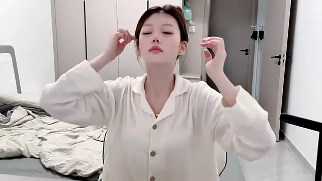 yangyang-1115 online show from 09-16-25, 05:41