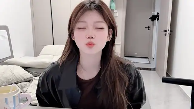 yangyang-1115 online show from 09-19-25, 05:55