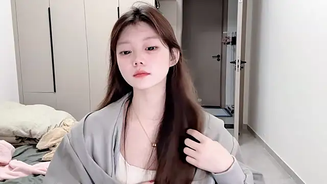 yangyang-1115 online show from 10-15-25, 04:11