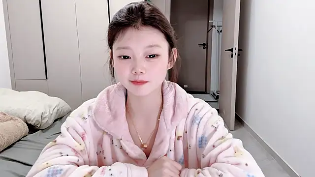 yangyang-1115 online show from 10-15-25, 04:15