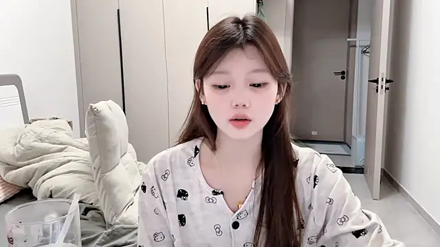 yangyang-1115 online show from 10-01-25, 04:50