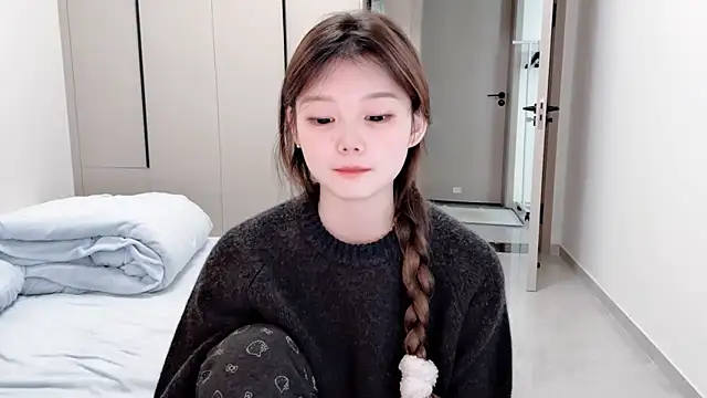 yangyang-1115 online show from 11-02-25, 04:28