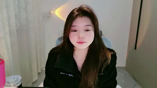 yangyang-1115 online show from 12-03-25, 05:08