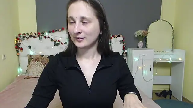 MichelLeee online show from 03-18-26, 12:51