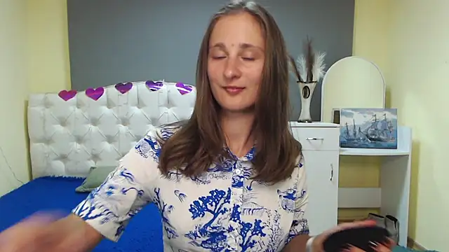 MichelLeee online show from 09-23-25, 11:17