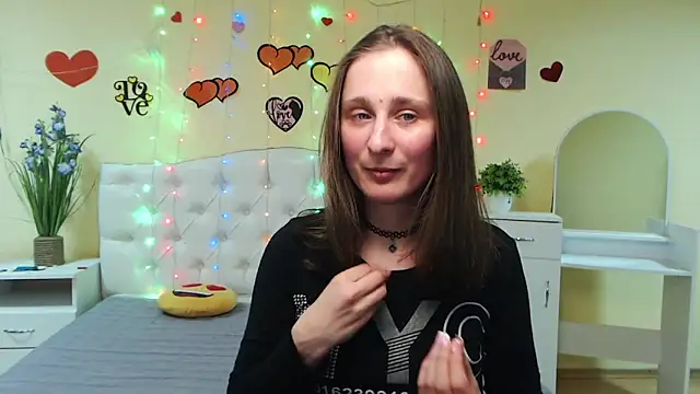 MichelLeee online show from 03-07-25, 12:01