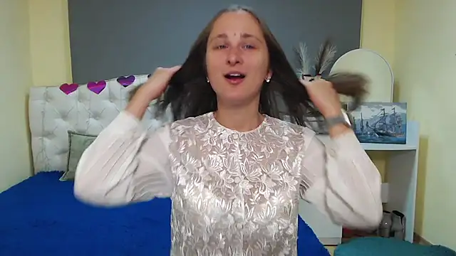 MichelLeee online show from 10-08-25, 11:12