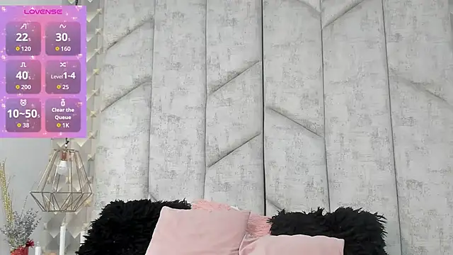 AshleyHill2 online show from 12-19-25, 03:32