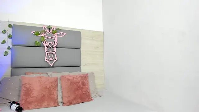 AshleyHill2 online show from 11-10-25, 03:44