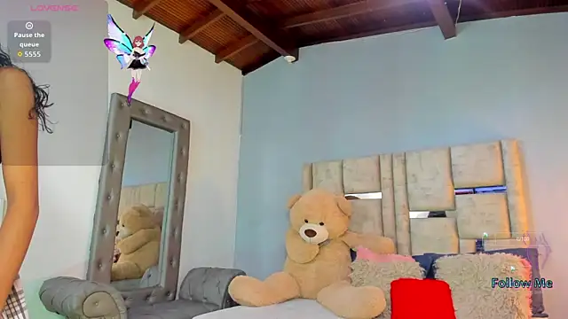 Snapshot of AshleyHill2 chatting on 09-18-25, 03:31 AshleyHill2 online show from 09-18-25, 03:31