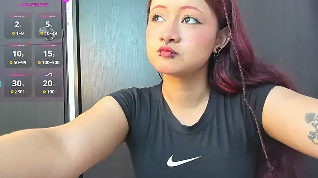 aurora johnson  online show from 07-30-26, 03:49