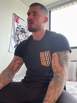 DimitriSullivan  online show from 05-06-26, 02:32