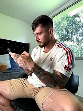 DimitriSullivan  online show from 11-06-25, 05:28