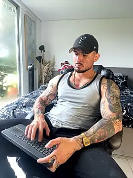 DimitriSullivan  online show from 01-16-26, 01:48