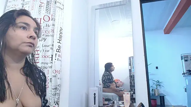 Snapshot of CamilaBrown chatting on 10-03-25, 02:18 CamilaBrown online show from 10-03-25, 02:18