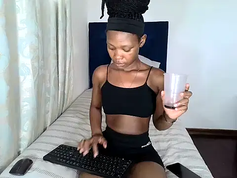 RayaBae online show from 12-13-24, 01:01