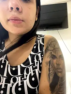 Leyna Kenet online show from 11-27-25, 03:12